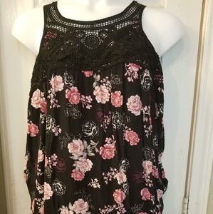 Black and pink tank
